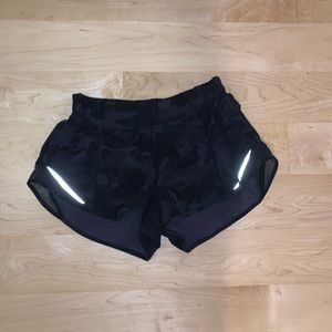 Lululemon black camo shorts size 4